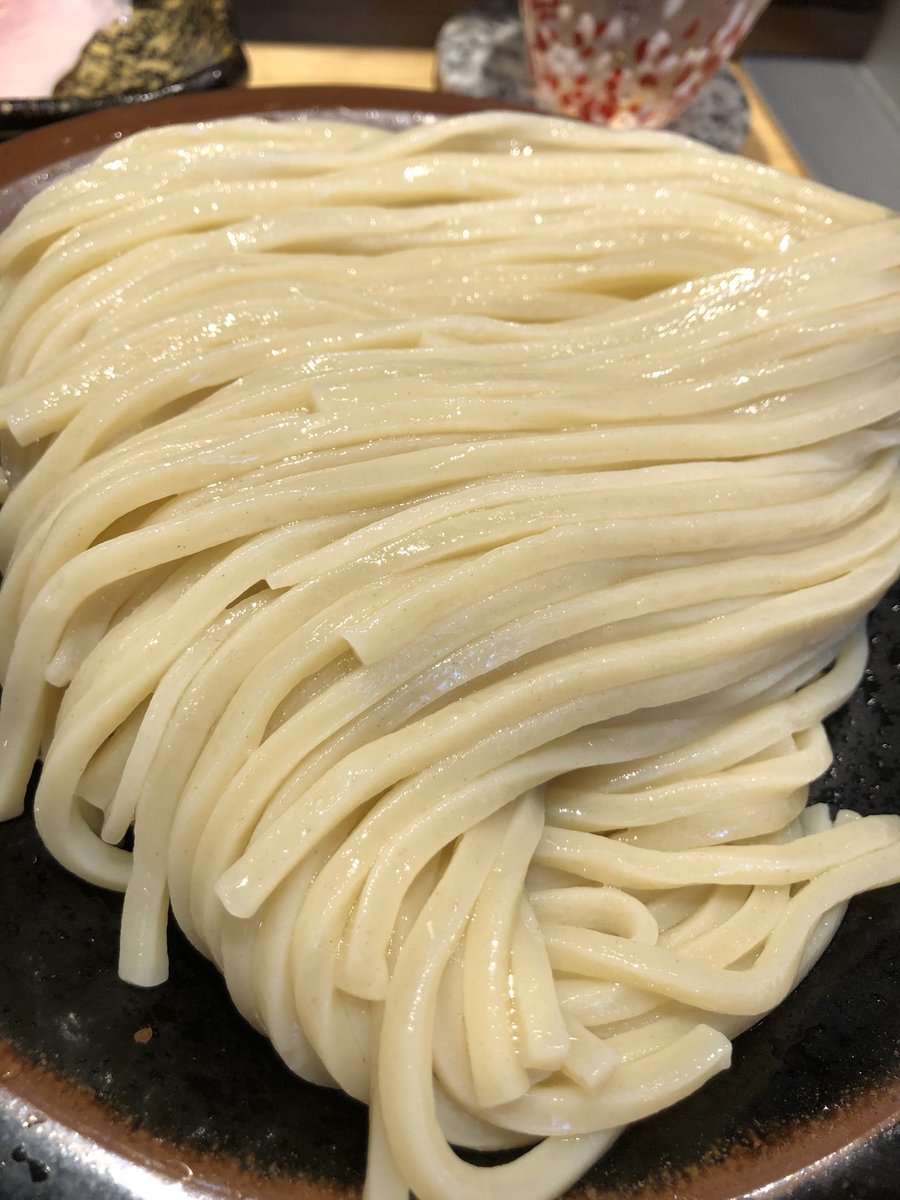 XKenstyle's tweet photo. 中華蕎麦とみ田

つけ麺+メンマW+ご飯物

ゴリっと食感の食べ応えあるメンマも主役級❗️
美味しいかったです👍

ご馳走様でした〜！ https://t.co/GhSkYiIDQb