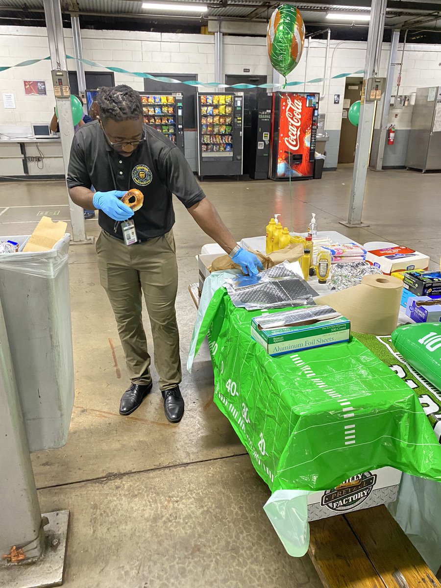 shannel collins tweet media