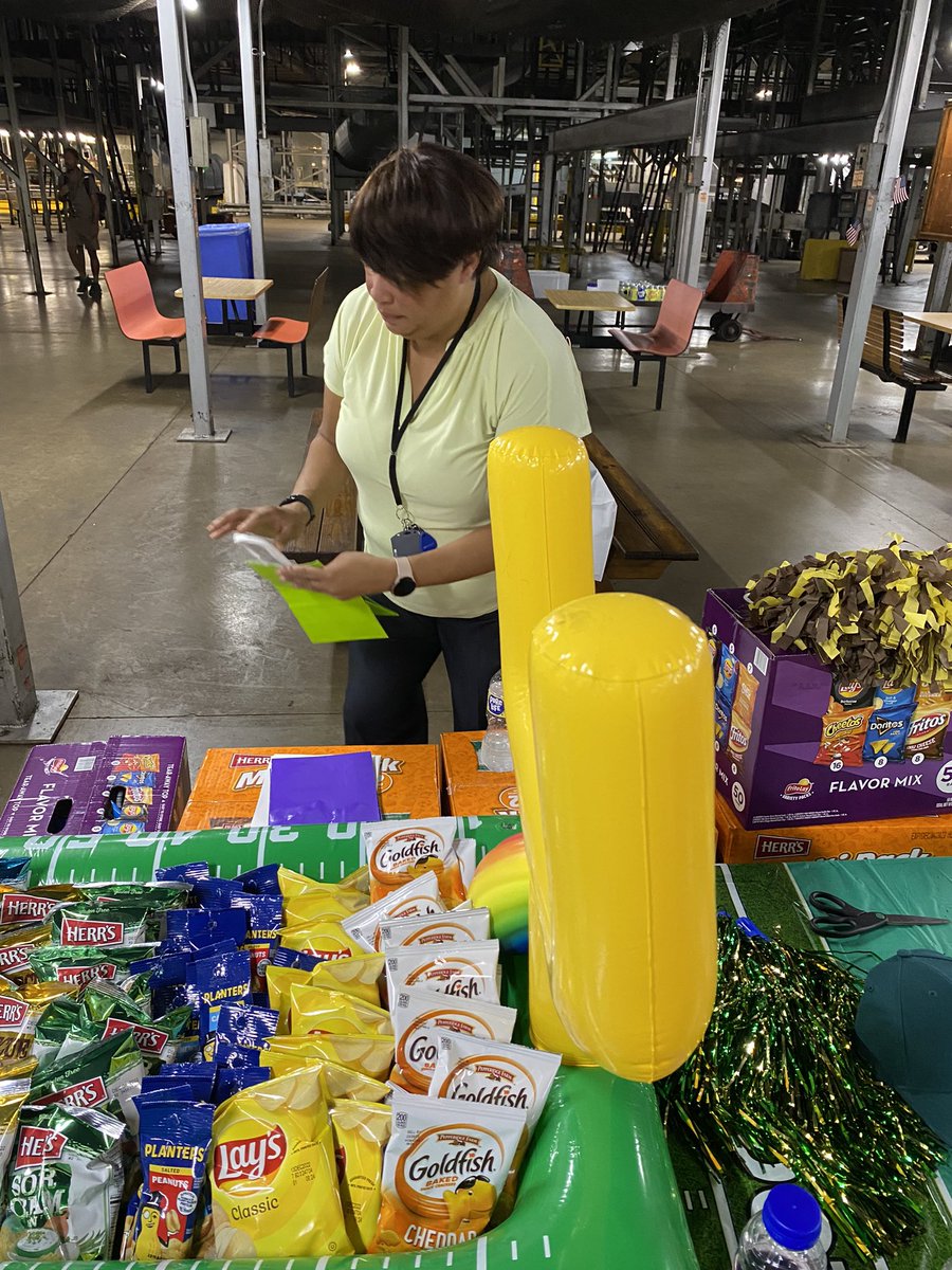 shannel collins tweet media