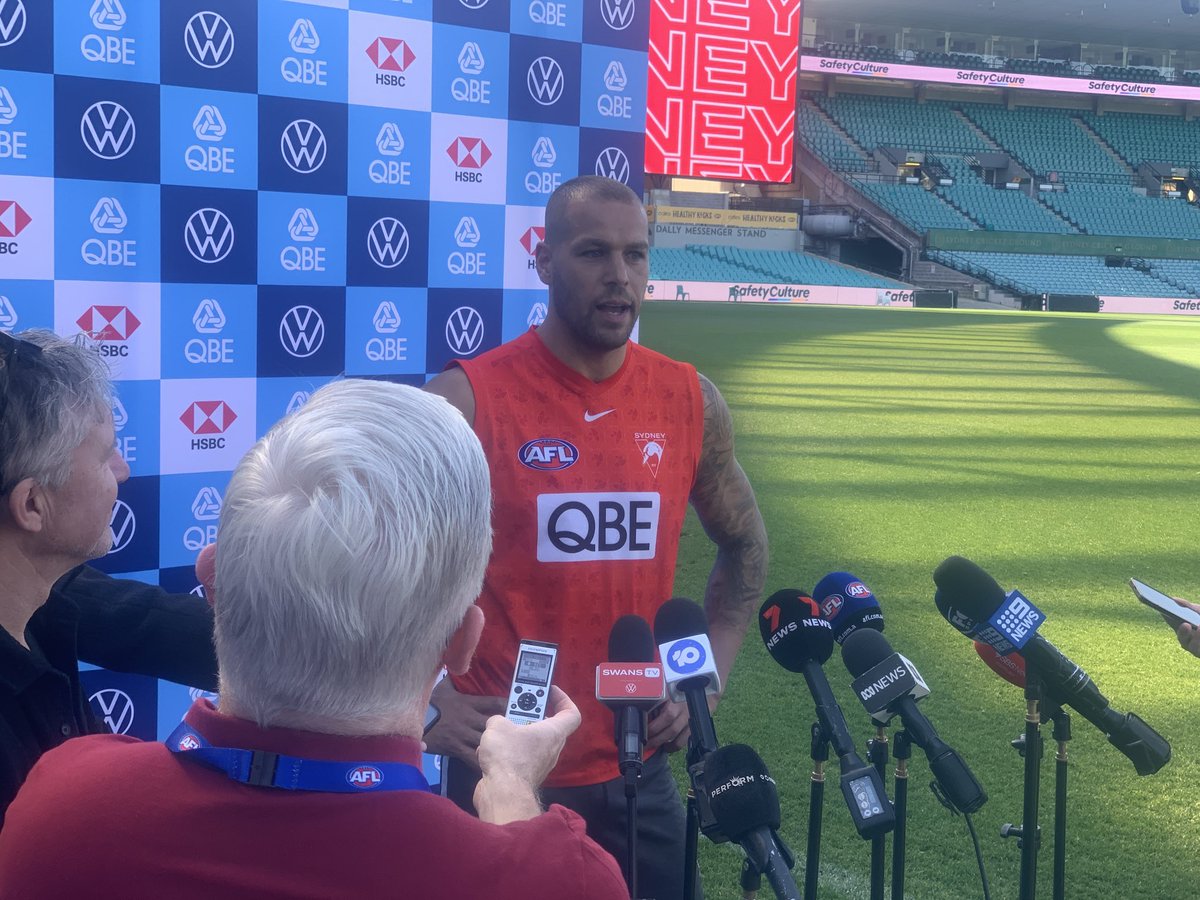 Lance Franklin going one more round in the #afl in 2023, says he was 50-50 on whether to retire, but he never considered leaving ⁦<a href="/sydneyswans/">Sydney Swans</a>⁩