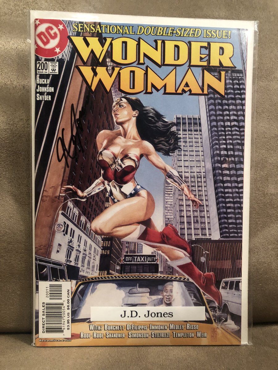 thecomicroom's tweet photo. Random Signed Comic. Saw some great news from JD Jones so here’s an awesome cover for #WonderWoman that he signed for me. Really cool. Might be my favorite WW cover. #comics #JDJones https://t.co/afqPYdb7kl