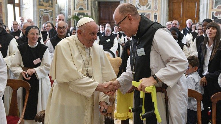 us_trappists's tweet photo. Pope encourages Trappists to pursue quest inspired by Jesus’ “dreams." Addressing participants in the General Chapter of the Trappists, Pope Francis encourages them to pursue four “dreams” in order to edify and improve oneself and one’s community. From Vatican News #Trappists https://t.co/X38nF5Vbhk