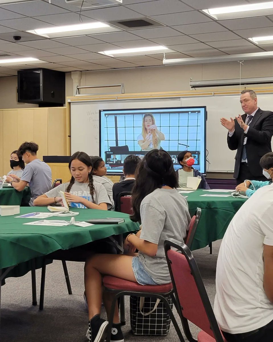collegewood_el's tweet photo. One of our 5th graders represented us well at Dr. Taylor's Superintendent's Council. Thank you Jordan for being our voice at the table. #developingmindsnurturinghearts #developingleadersoftomorrow https://t.co/OZ2d11BEjX