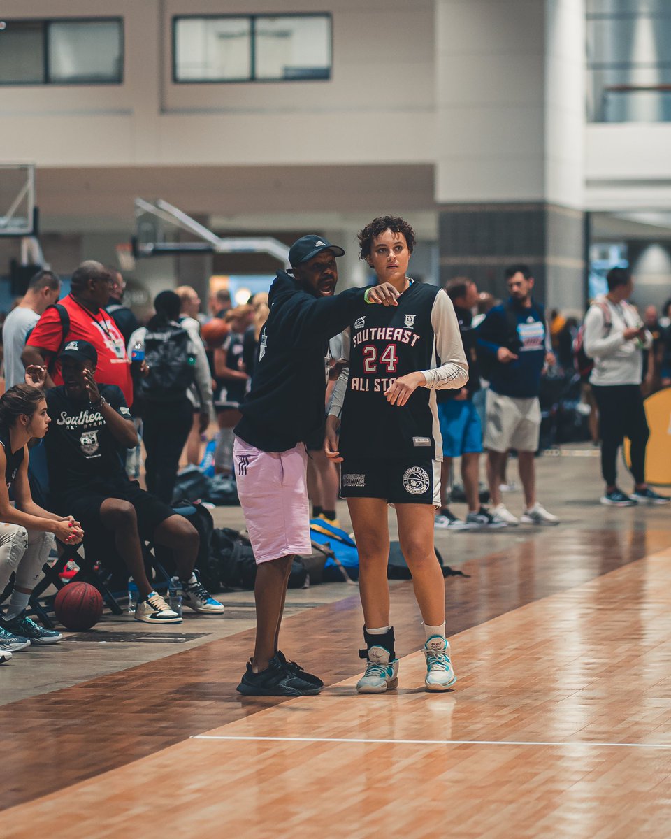 Sean Smith tweet media