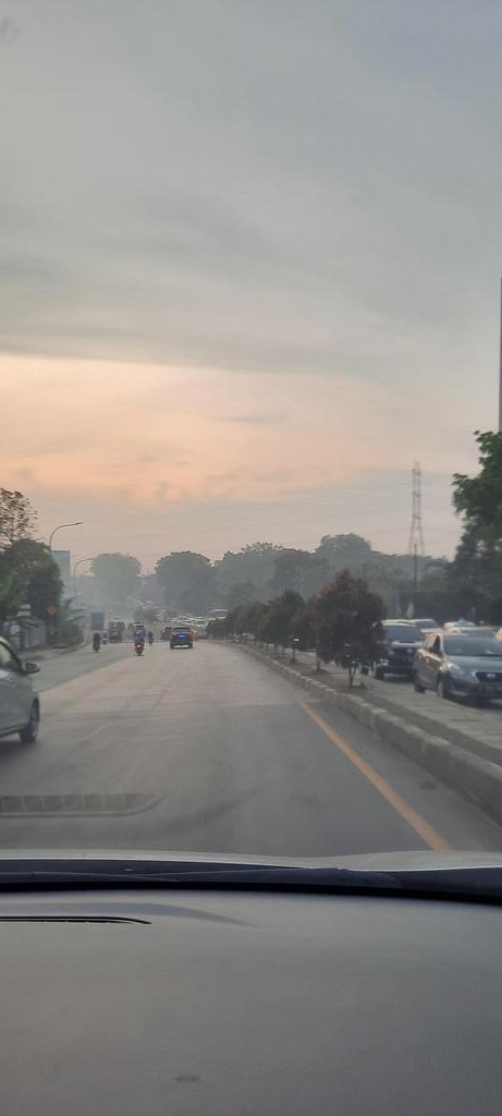 Kepadatan di jalan alternatif cibubur hanya sampai di pertigaan cikeas, setelah itu lancar. <a href="/RadioElshinta/">Radio Elshinta</a>