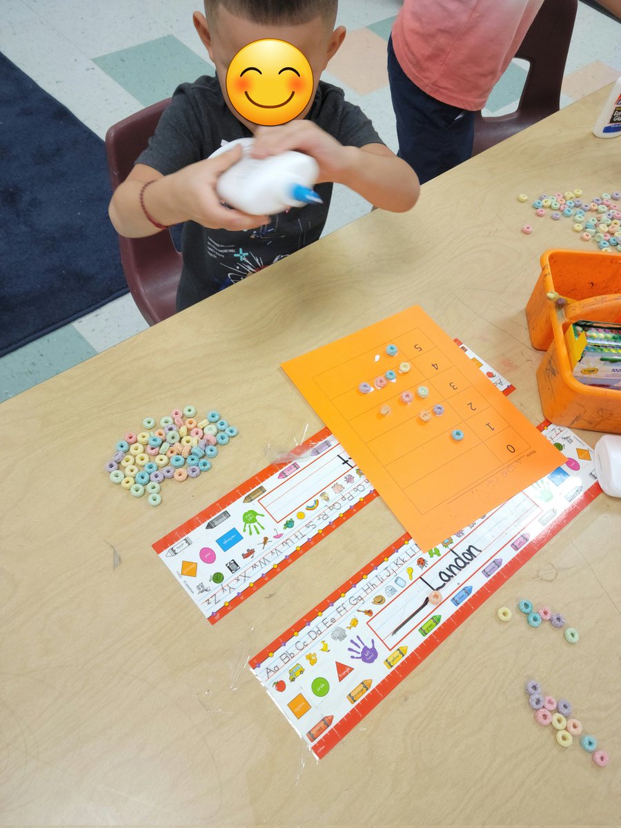 ItsMrsRucker's tweet photo. Our class ended last week with 2 awesome math activities! So proud of my students. We have been practicing number writing everyday and I see the improvements in their penmanship. Also they just loved doing these interactive activities. π #mathAllstars #Kindergarten https://t.co/fBLtkzchB6