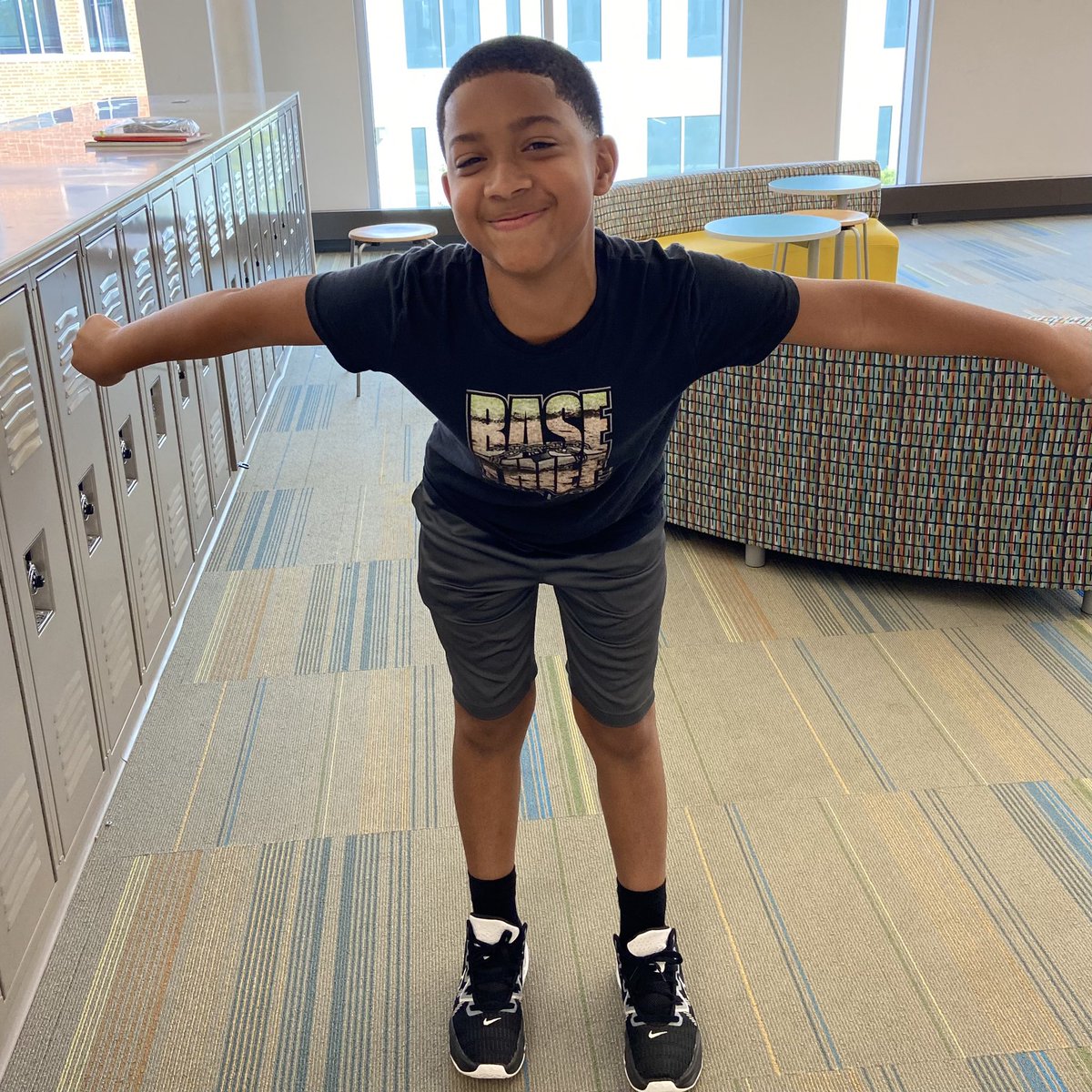 Mrs_Sidoti's tweet photo. Delayed a few days due to some absences but congrats to last week’s Wizards of the Week! Way to go Bronwyn, Braylen, Tejus &amp; (a camera-shy) Daniela! ✨ 🧙‍♀️ 🧙‍♂️👏🏼 https://t.co/uLw3OIYlEB