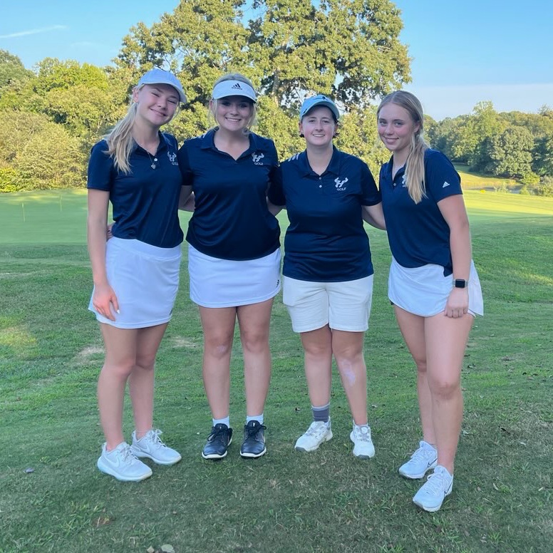 HRHSBullsGolf's tweet image. ⛳️Lady @hrhsbulls shoot 144 and take home 🥉of 7 teams in today’s @Gm4Sports match⛳️

🏌️‍♀️Top 4 Bulls Scores
T-3 @couper_ella1 43
7 @ZiglarHannah 48
T-11 @ItsLeleNorman 53
T-18 Layla Treadaway 59