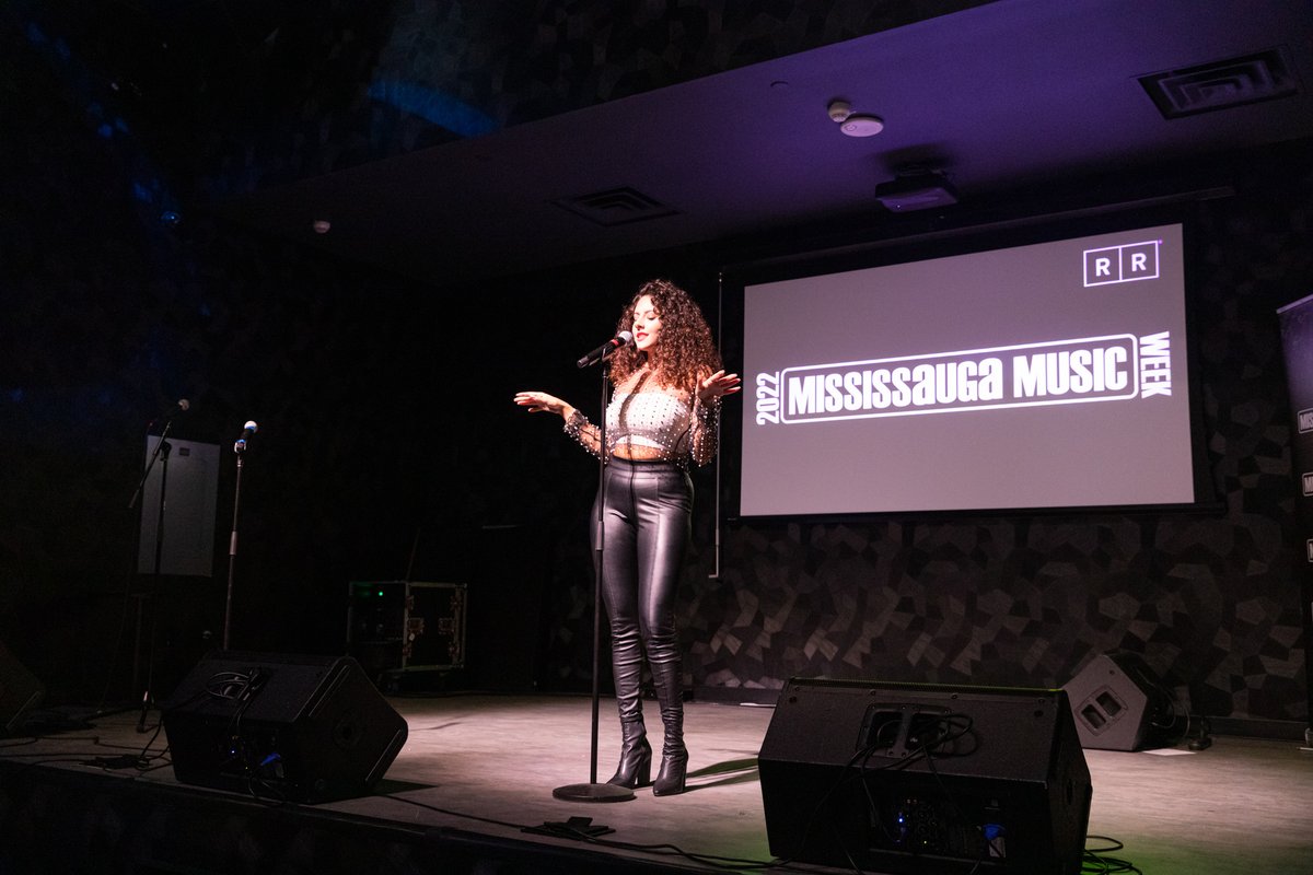 Mississauga_M's tweet photo. Last Monday @ The Rec Room (SQ1) w/ #Lolia, #Jasy, 
@iamrebelwill, @MusicbyMauve &amp; @oleyyada!

📸: @maquin01
 
#MMWeek https://t.co/jyt24nVzwi