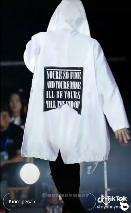 indomyfess's tweet photo. -idm ada yg punya foto yoongi yg ini? kalo ada tolong bagii seder mauu😔 https://t.co/hkvdIjEZOK