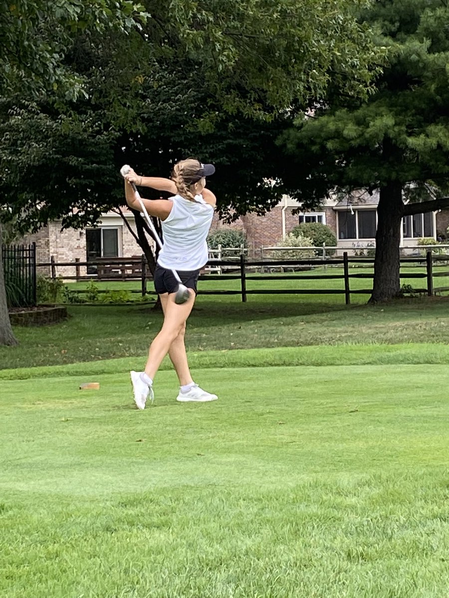 FranktonHS_Golf's tweet photo. Congratulations to Chloé Wenger (88), the first Eagle in program history to advance to the regional!!  Bella Dean (95) also had a very good round on a very difficult course finishing 5th amongst individuals on teams not advancing!!  @FranktonAthleti @hunt_Rob @michelle_garmon https://t.co/HILSCSYatv