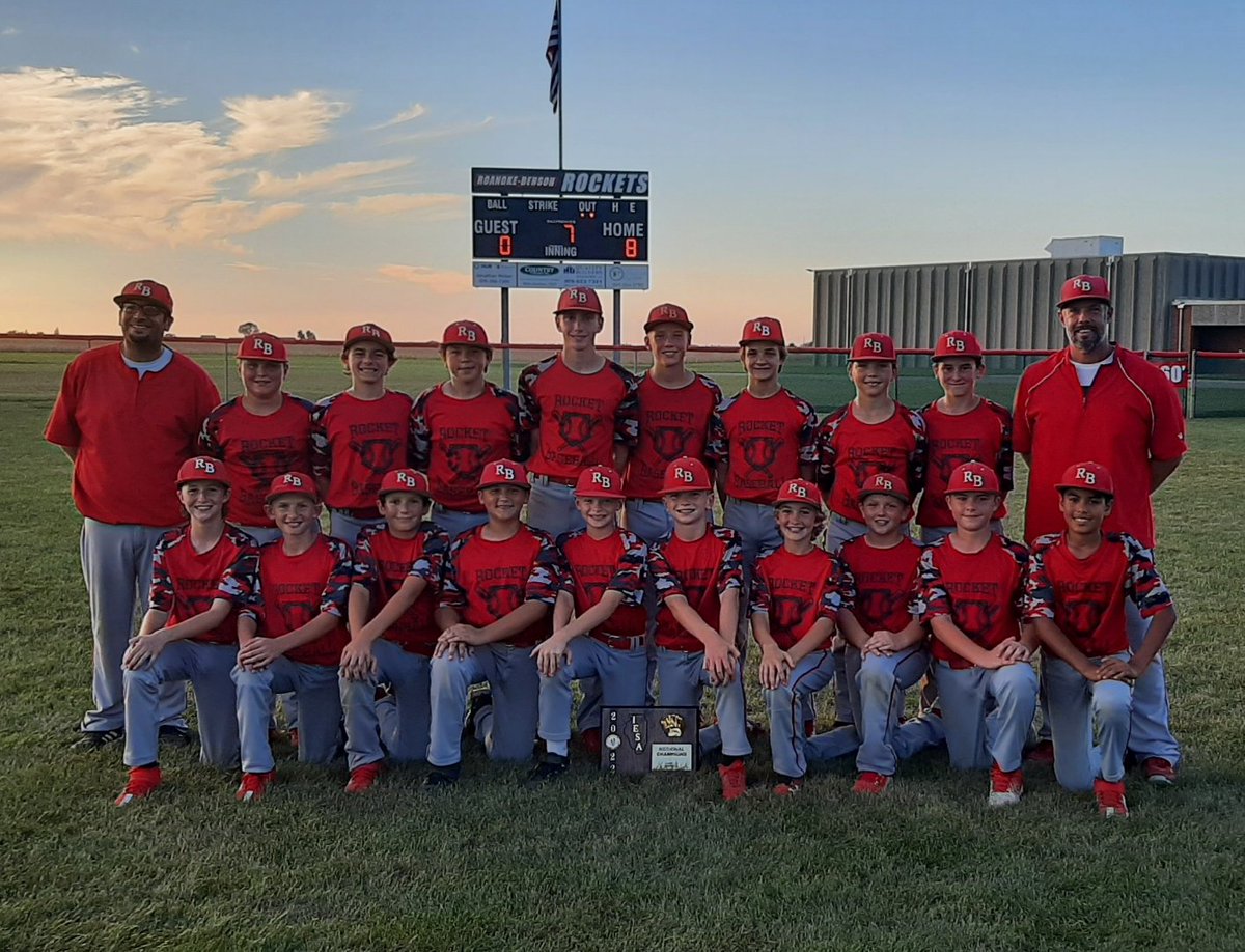 _RocketBaseball's tweet photo. RBJH goes back to back and wins the Regional Championship at home tonight! 🚀⚾️💪#WeAreRB https://t.co/ExHNkvRMjC