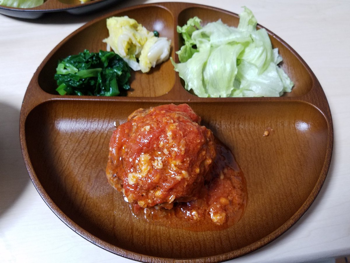 periBEE's tweet photo. ハンバーグだよぉぉ！ https://t.co/mDFwX1glGd
