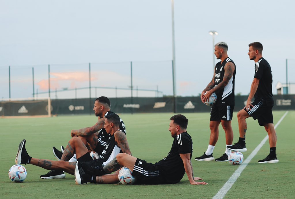 SantiViska's tweet image. A Monday afternoon in Miami