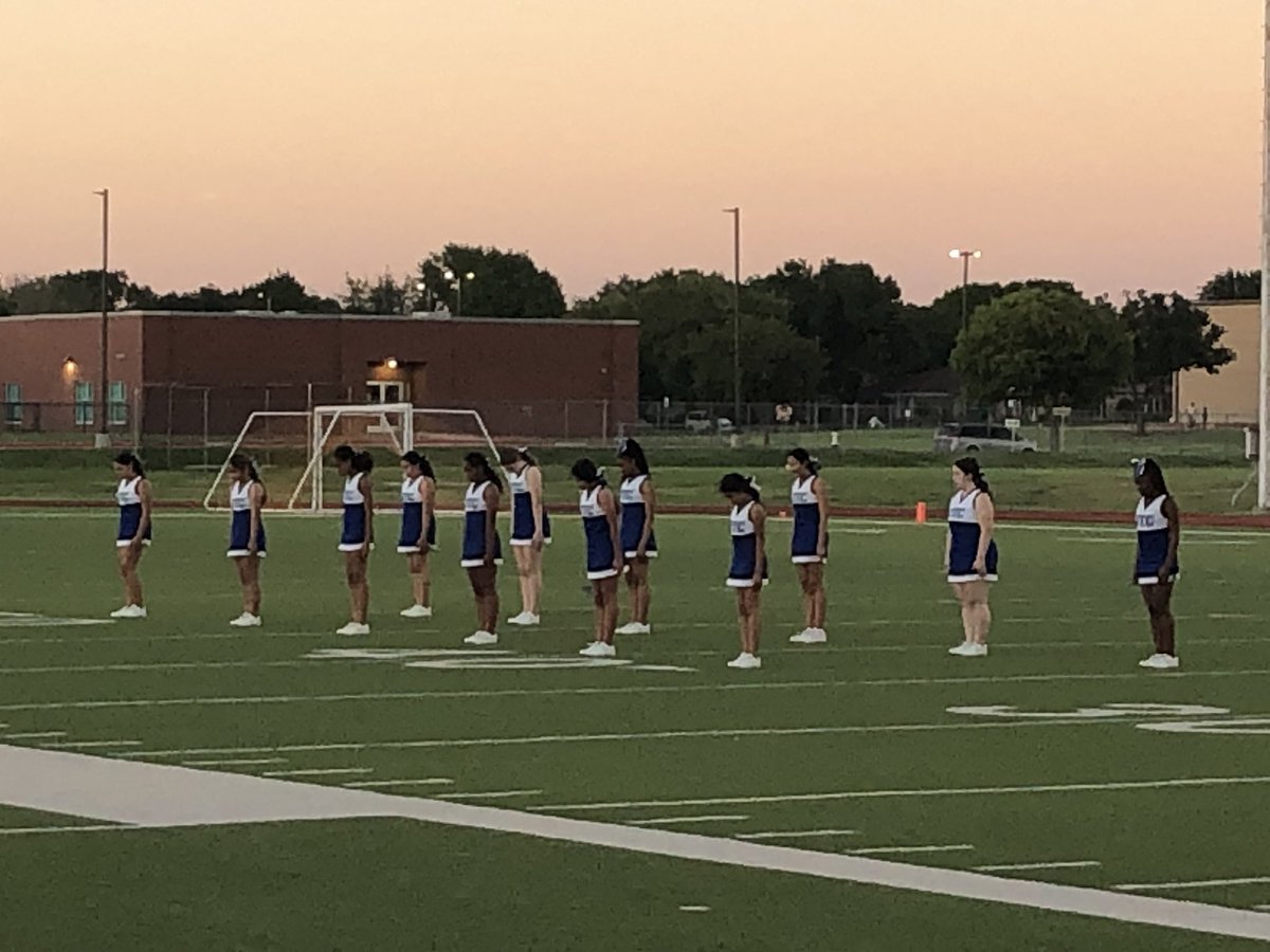 Jackson_Vikings's tweet photo. Viking cheerleaders performing https://t.co/T4Ns8KfHKf