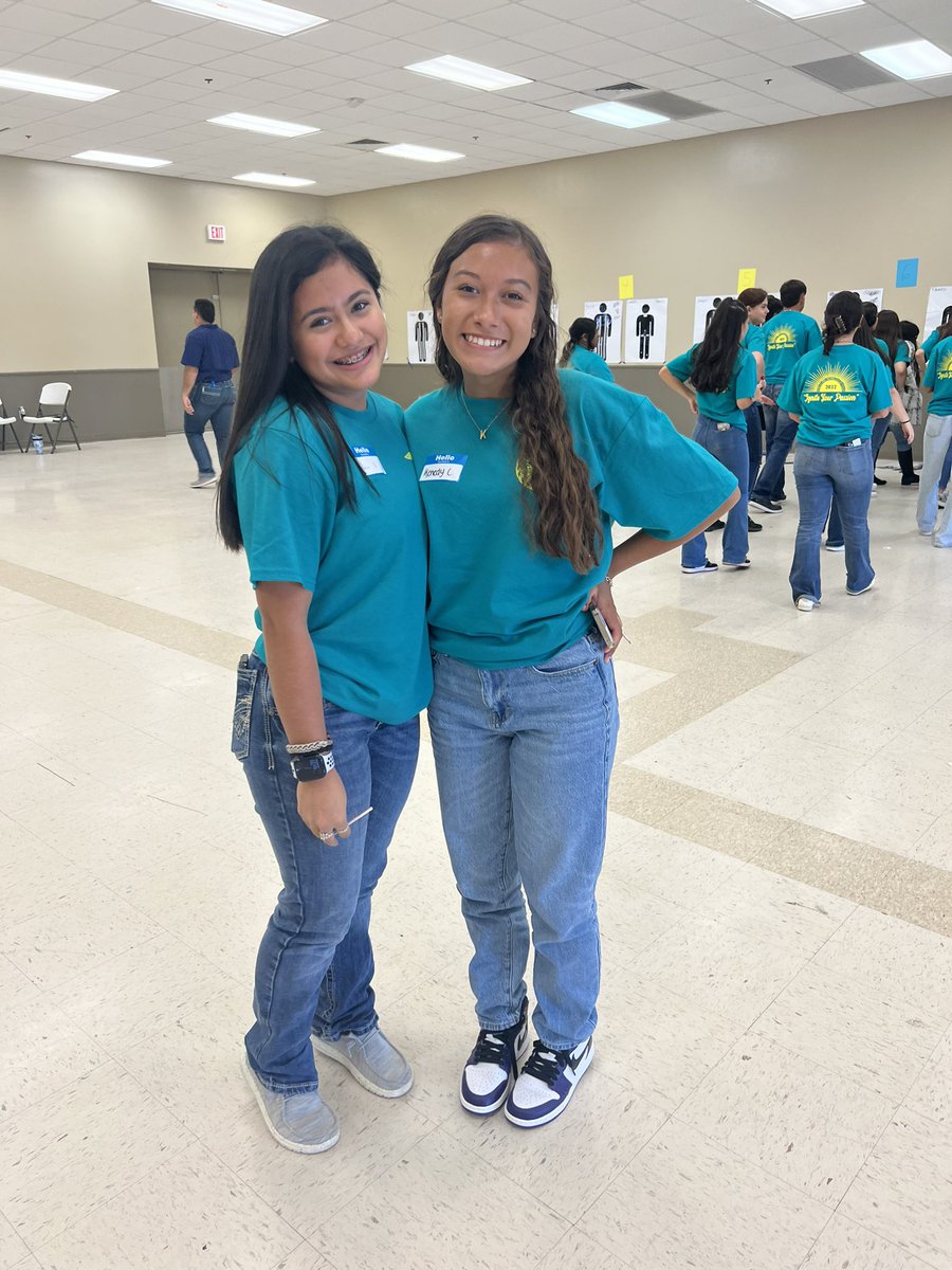 karina_aissa13's tweet photo. New PSJA Memorial FFA members enjoying Area X South Greenhand camp! Such a great experience to socialize and connect with other new members from around the state! @PSJAMemorial @PSJACTE #AreaX #TexasFFA #MemorialFFA #Wolverines https://t.co/Px8NMLvIzt