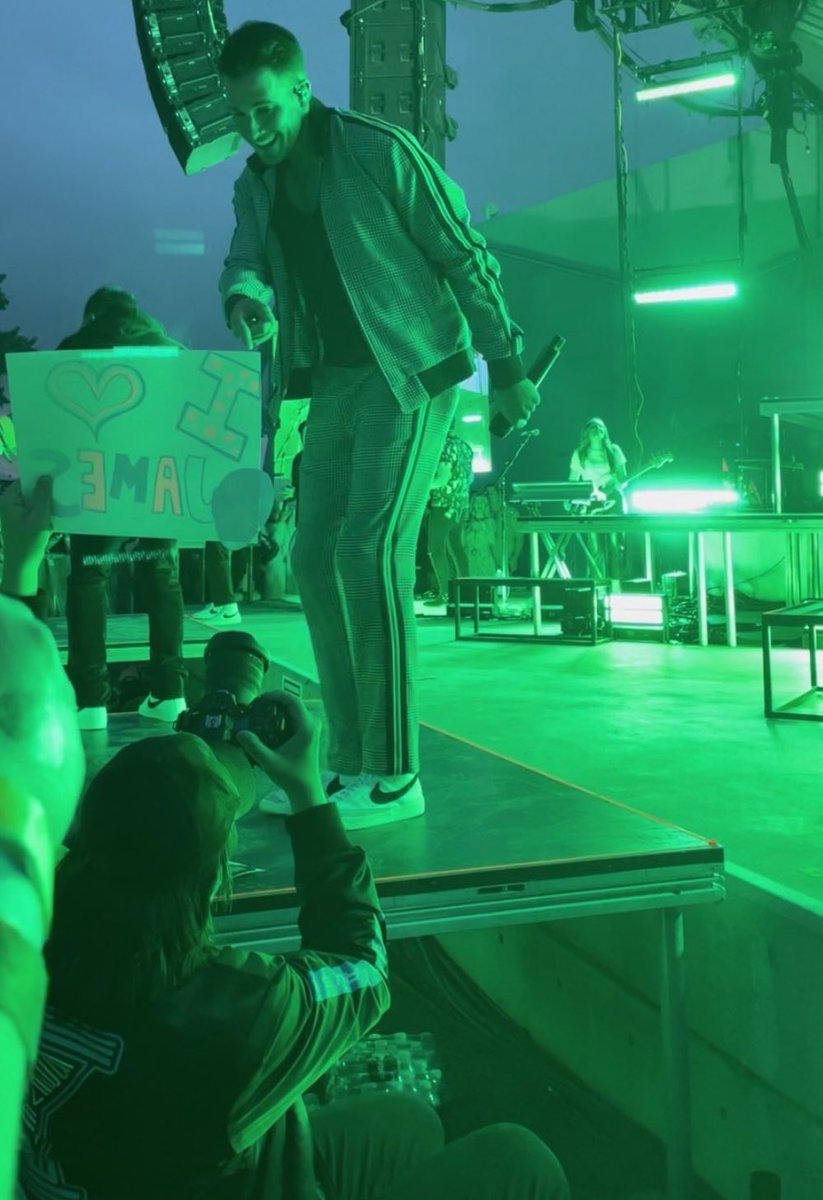 <a href="/AaronGatewoodx/">Aaron Gatewood</a> i caught you in your james girl era in denver