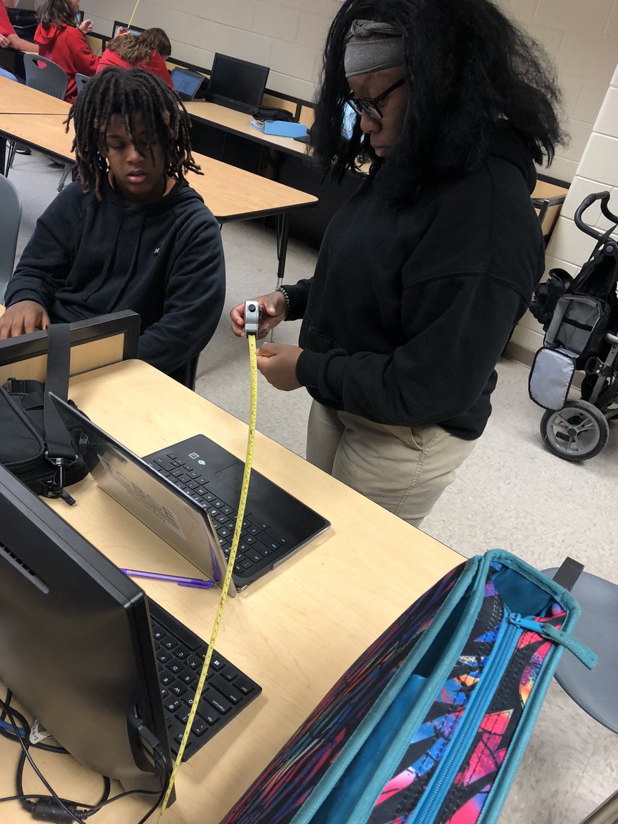 MMS 8th graders learning to read a tape measure <a href="/tcboecareertech/">@tcboecareertech</a> <a href="/FlightWorksAL/">Flight Works Alabama</a>