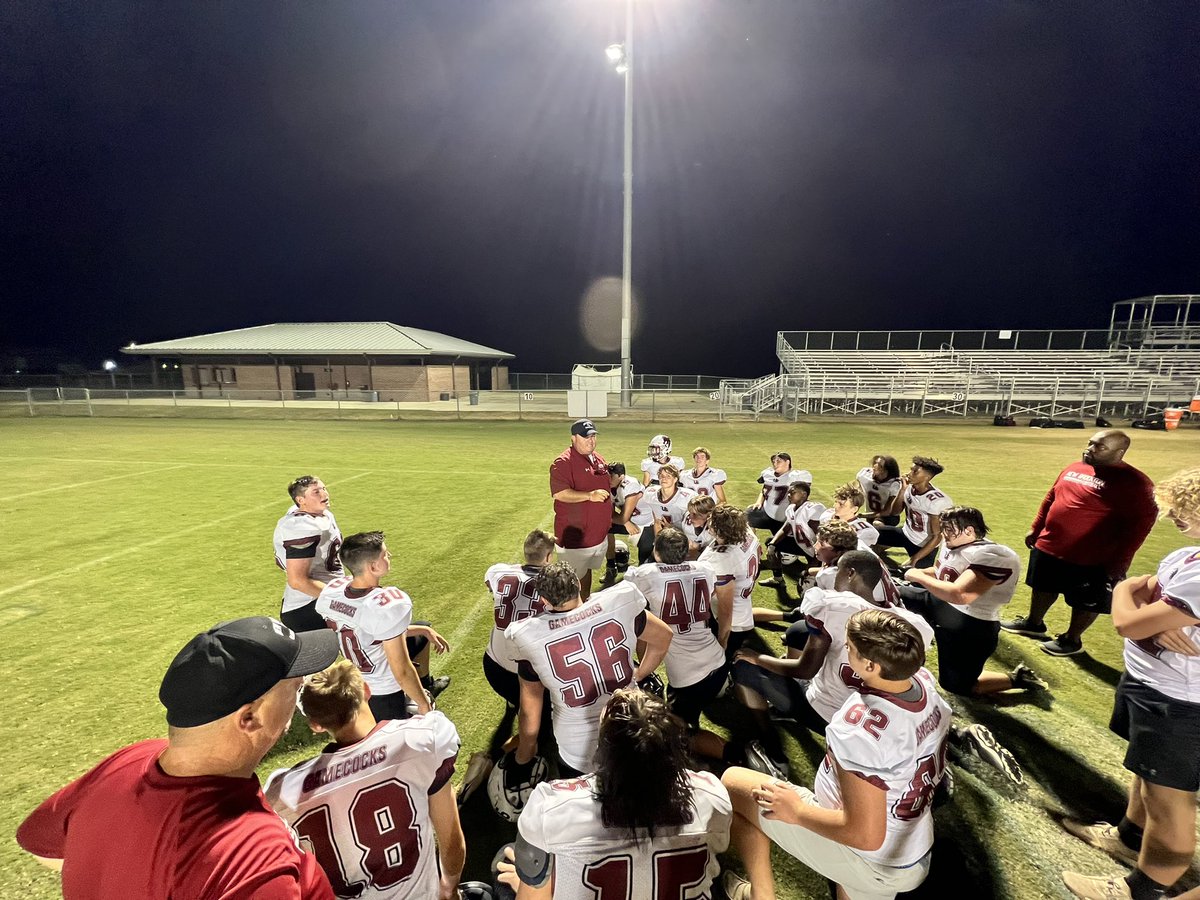 NBHSFB's tweet photo. Your JV New Brockton Gamecocks defeat the Rehobeth Rebels 35-14! Make some noise for your Gamecocks!!!
#ALLIN4NB
#SharpenTheSpur https://t.co/xGud5HZ7d4