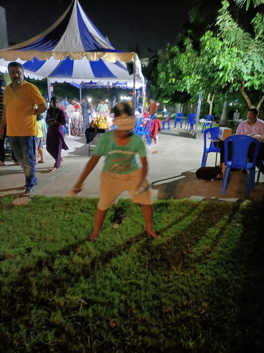 vremerge's tweet image. SCHOOL KIDS ENJOYING OUR EDUCATIONAL #games IN #virtualreality . CALL US FOR SCHOOL BOOKINGS

#vr #enjoying #school #kids #educational

VR EMERGE
vremerge.com
8110911110