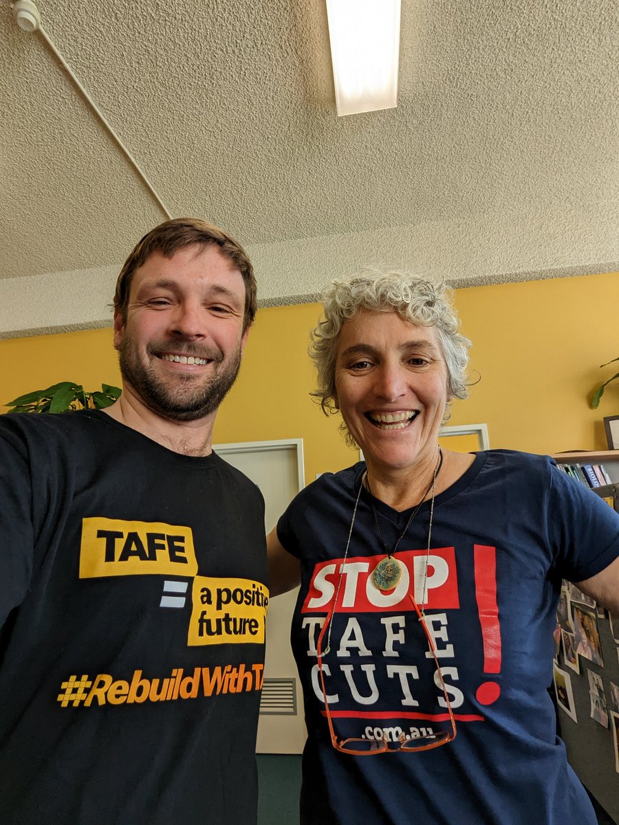 #TAFEUnionAction means us @TeachersFed members get to wear our #union shirts to work 😍 #RebuildWithTAFE #StopTAFEcuts
#UNIONPROUD #UNIONSTRONG  #JOINYOURUNION 💪💪