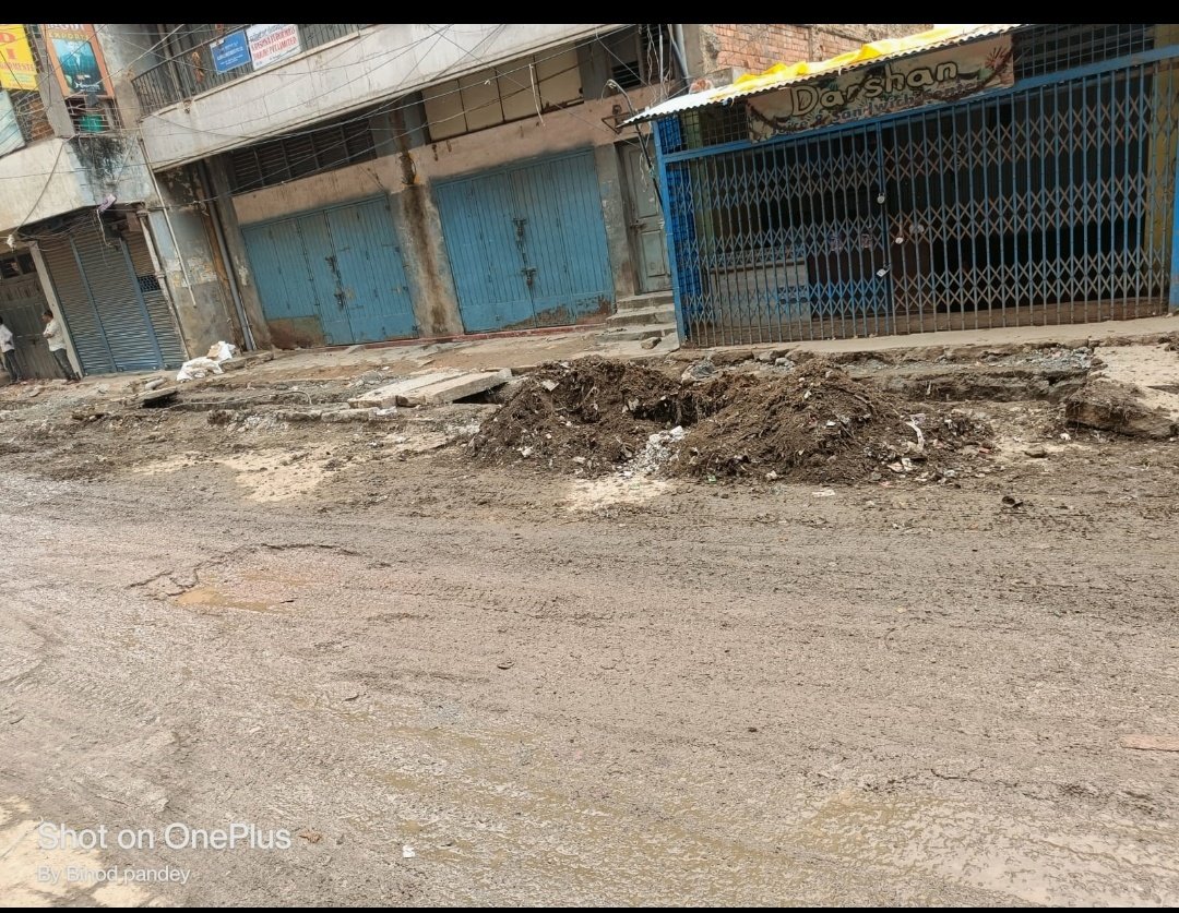 sajjanrajmehta's tweet photo. @CMofKarnataka @BSBommai @BBMPCOMM @PCMohanMP @dineshgrao 
#Gratitude
#bbmp
#bwssb
#oldtharugupet
#sultanpet
#drainage

Sharing old &amp; new images Of Old Tharugupet 👍👍
Thanks a lot CM Sahib , Girinath Ji ,Gundurao Ji , P C Mohan Ji , Jayaram Ji ,Doddaiah Ji ,Umesh Ji &amp; Team Khaga 😊☺️💐💐👍👍👌👌 https://t.co/DzTcJITKyv
