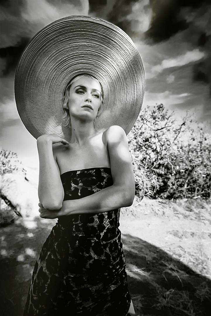 ArtistLalo's tweet image. GN
New work with @itsAlexboldea and Melinna.