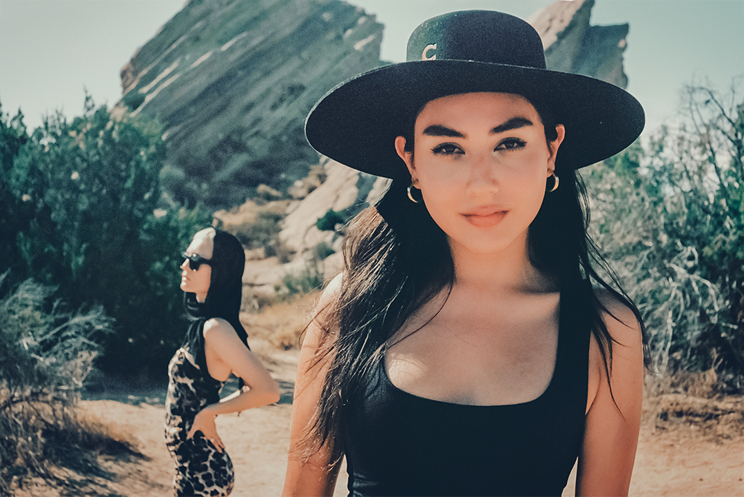 ArtistLalo's tweet image. GN
New work with @itsAlexboldea and Melinna.