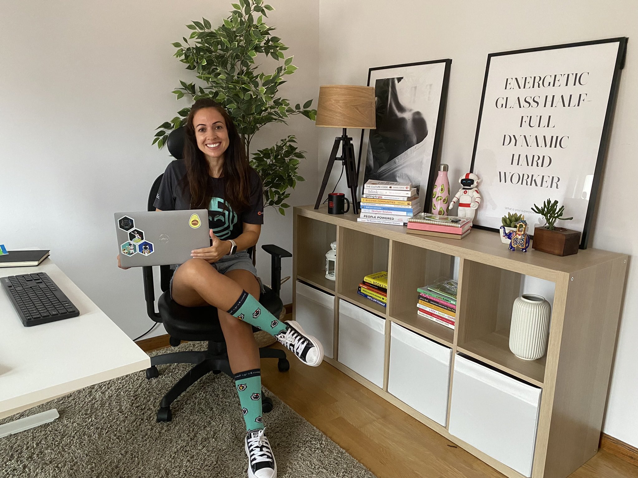 Vera Tiago 🥑 on Twitter "Officially became an ”OutSystems Dinosaur”! Last week I celebrated my