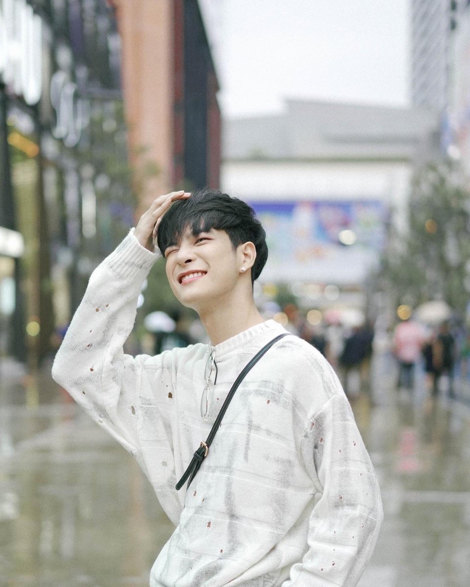 juju_utcc's tweet photo. คิดถึงน้อนจัง ตอนนี้ทำไรอยู่น๊า อย่าลืมกินข้าวด้วยนะครับ 💙💙 #artpakpoom https://t.co/V3fBBXDCRj