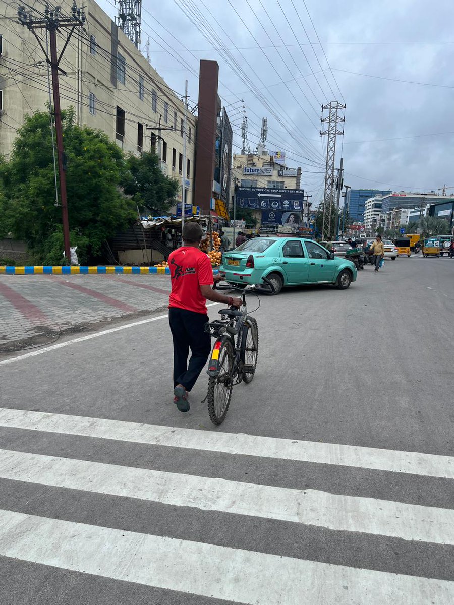 HydcyclingRev's tweet photo. #Hyderabadcyclingrevolution
#resethyderabadwithcycling
#wetoosharetheroad
#adoptcycling
#cycle2work
#cycle2office
#freedom2cycle
#CyclingCommunityofhyderabad
#cycle2school
#adoptcyclinghyderabad
@KTRTRS @arvindkumar_ias @sselvan @BicyclingNewsIn @copenhenken https://t.co/iWNgvu2hA9