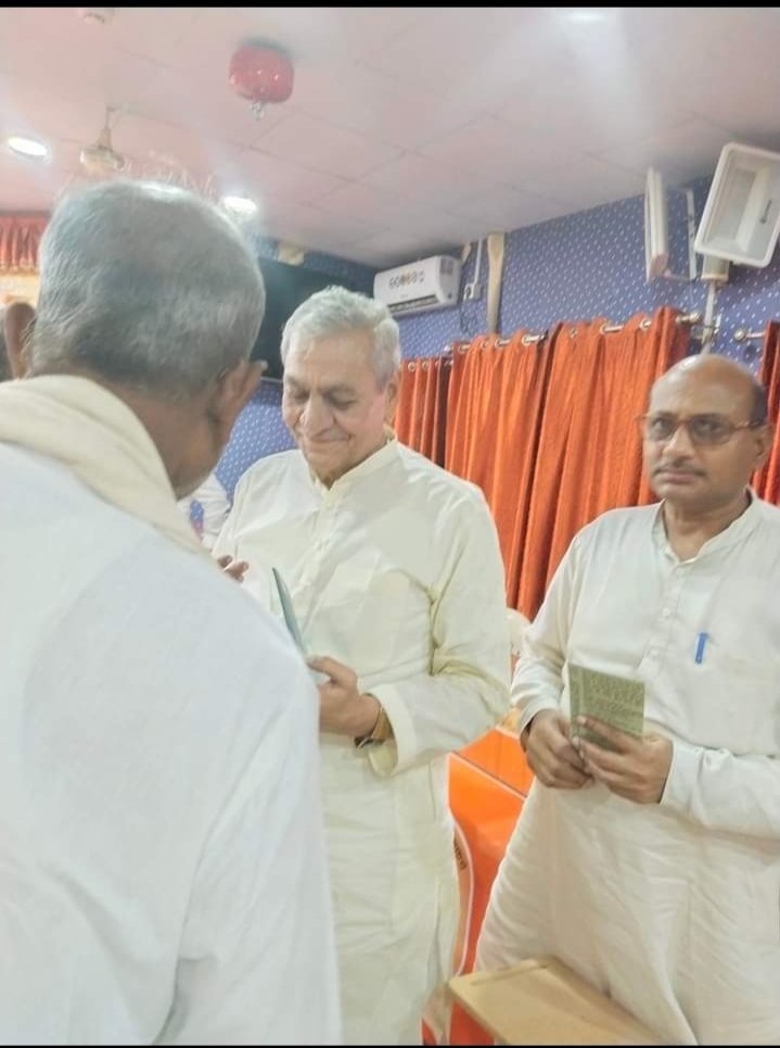 surendrapal_bms's tweet image. (1/X) आज दिनांक 18.9
.2022को आरएसएस उत्तर प्रदेश द्वारा हाई लेवल समन्वय बैठक सरस्वती कुंज निराला नगर लखनऊ में आयोजित हुई।
जिसमे समस्त कैबिनेट मंत्री उपस्थित रहे। और भारतीय मज़दूर संघ उत्तर प्रदेश से माननीय अनुपम जी क्षेत्र संगठन मंत्री, श्री विशेश्वर राय प्रदेश अध्यक्ष.......