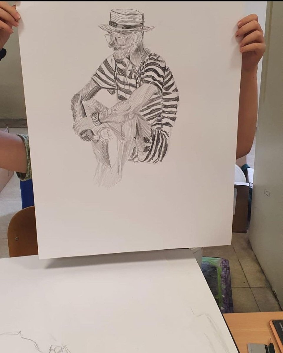 Cpes_caap_slsb's tweet photo. Séance de modèles vivants en CPES CAAP
#modelevivant #cpescaap #prepart #dessinsurlemotif #croquis #graphique https://t.co/8Urx4JIW6t