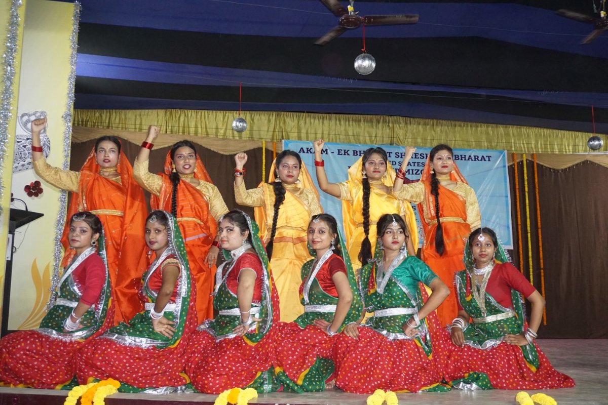 EdCIL_India's tweet photo. #AKAM_EBSBStudentTour 
Glimpse of performances by Students of #mizoram in Cultural Function on the last day of 5 days trip at , Patna Women's College #Bihar #StudentsExchangeProgramme  #AKAM #EkBharatShreshthaBharat #AzadiKaAmritMahotsav
#EduMinOfIndia #EBSB_Edumin
#EdCIL_Ltd https://t.co/AWTgTBeCKZ