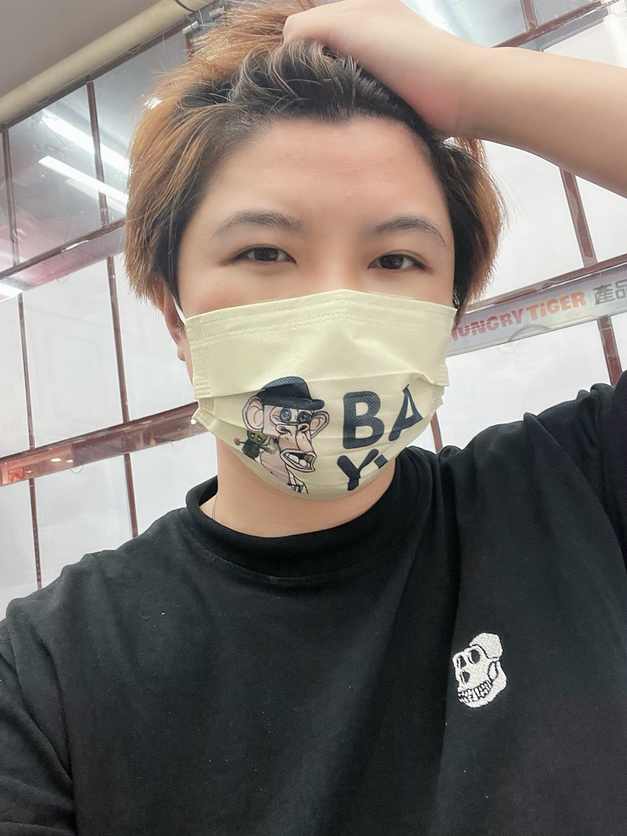 Daniksy's tweet photo. @BoredApeYC apeblood , since still need to wear mask, the best way to recognize who am I and let ppl know more about bayc #bayc #BoredApeYC #apemask #ApeTogether https://t.co/sv3f6cH9Lr