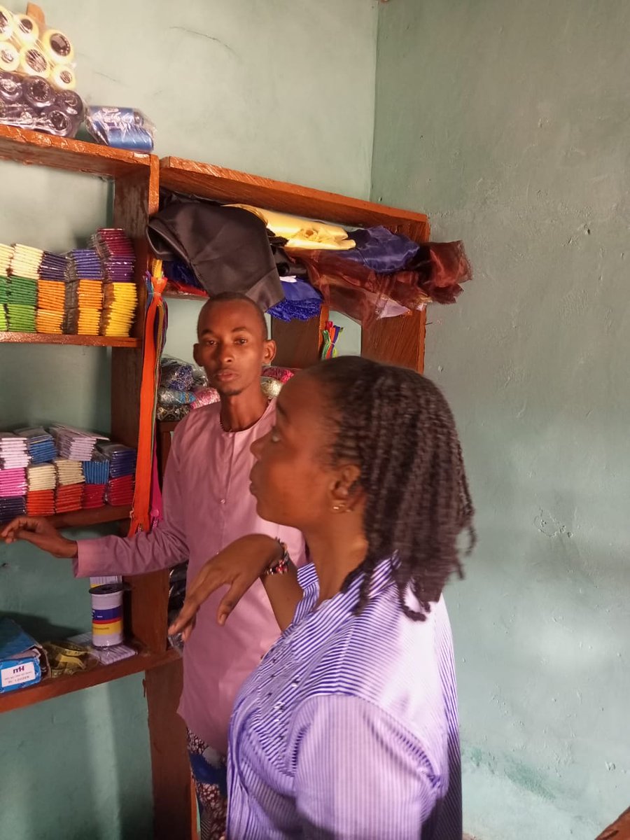 CureCoinProject's tweet image. Small business development in Benin. Friends of #Curecoin Mamoudou &amp;amp; his sister started a sewing supply in Cotonou w/ the help of CURE. Benin is not on any crowdfunding site and micro-loans use land as collateral. Donate CURE to support this &amp;amp; other causes curecoin.net/donate-curecoi…