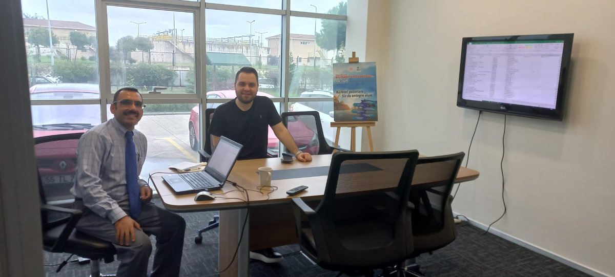 📌Orta Karadeniz Rekabetçilik ve Dış Ticaret Destek Merkezimize başvuran Laren Ayakkabı firması ile ihracata yönelik hedef pazar ve potansiyel müşteri listesi çalışması gerçekleştirildi. <a href="/TCSanayi/">Sanayi ve Teknoloji Bakanlığı</a> <a href="/KalkinmaAjansGM/">Kalkınma Ajansları Genel Müdürlüğü</a> <a href="/okakalkinma/">Orta Karadeniz Kalkınma Ajansı (OKA)</a>