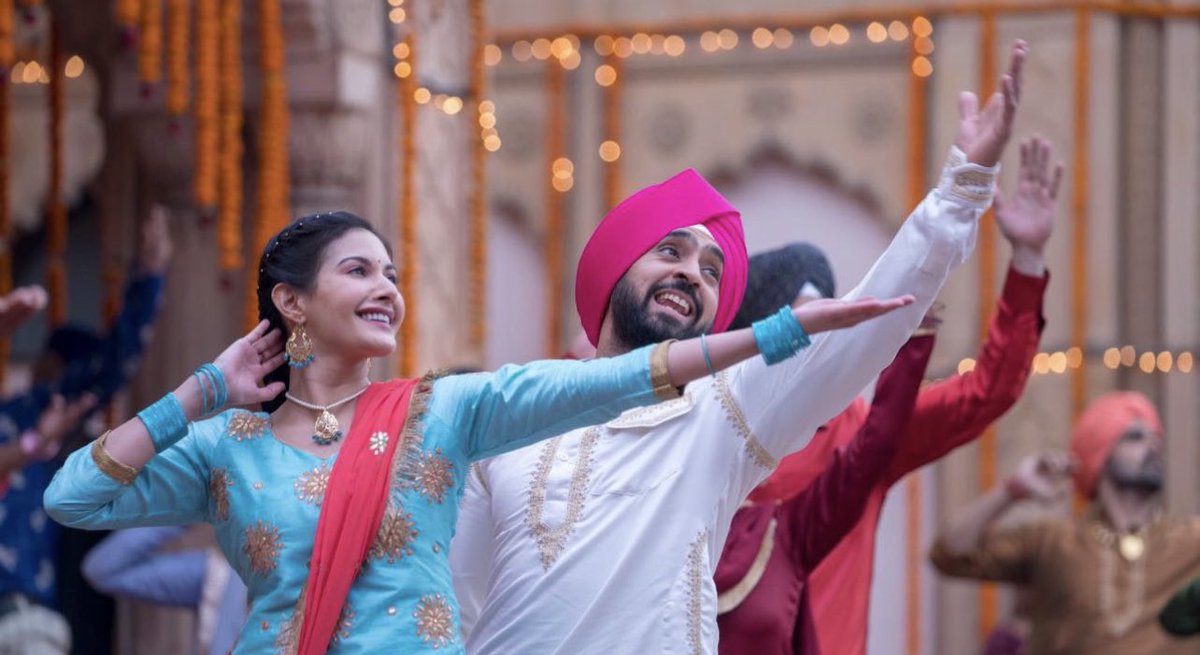 Tutejajoginder's tweet photo. Love for #Jogi is pouring in, securing the No.1 spot in Movies of the week on OTT. #DiljitDosanjh and #AliAbbasZafar take a bow. Special mention to my favourite scene by #Amyradastur - your radiance and effervescence was much needed and if only we could have seen more of #Kammo❤️ https://t.co/eNH2BEys33