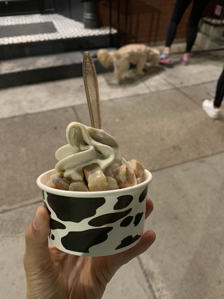 ajaff's tweet photo. chicago may honestly be the sleeper pick for best animal-free ice cream metro https://t.co/mYF3OMnDYX