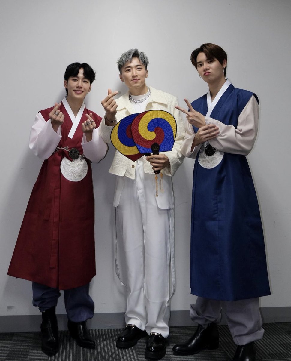 jutamas0526's tweet photo. ผู้บ่าวเกาหลี น่ารักจุง

#yinyin_anw #warwanarat #หยิ่นวอร์ 
#YinWar1stFMinKorea 

Cr.wavekhoo IG https://t.co/uN7O5xC6Iv