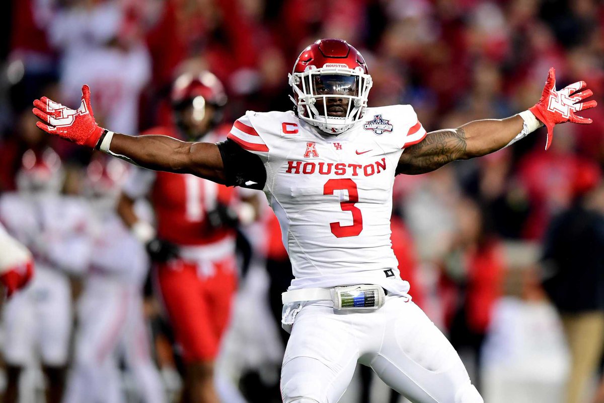 #AGTG After a great conversation with <a href="/CoachMCScott/">Mark Scott</a> I am beyond blessed to say I have received an offer from the University of Houston🔴⚪️
#RepTheB @DKMOne3 <a href="/satxhsfb/">SATXHSFB</a>
@RivalsNick <a href="/BDammone/">Along The Wire</a> <a href="/CBruce_Sr/">C. Bruce</a>
<a href="/LoganHolgorsenn/">Logan Holgorsen</a> @GHamilton_On3 <a href="/Perroni247/">Brian Perroni</a>