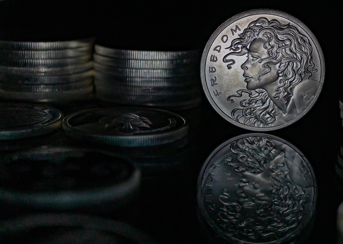 hobotographer's tweet photo. #SilverInMyStocking #TheEconomicNinja #wallStreetSilver #silverstackers #silver #SilverGuru22 #COMEX #SDBullion #JMBulliom #PreciousMetals #Freedom #CelticPride #SilverSqueeze #Silverscrap #Silverfutures #ChristmasIdeas #StockingStuffer #NotPajamasAgain #BeatInflation https://t.co/3wZbJHVRow