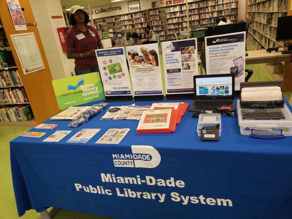 Lindsey_HTC's tweet photo. Miami-Dade Public Library visiting evening ESOL classes at Lindsey Hopkins Technical College 📚 #communityservices #StepUpToSucess https://t.co/4cuCXb9fkH