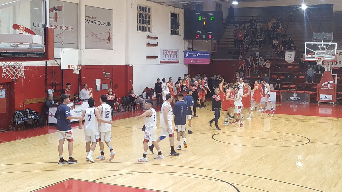 ZarateBasquet's tweet photo. #Primera #ABZC
Fibal en #Zarate, el gaucho se quedó con el primer partido
#Independiente 83
#HonoryPatria 89 https://t.co/i3zrZdf49P