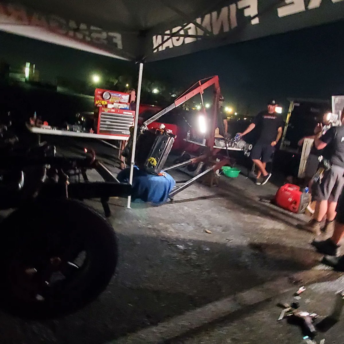 MonMornRacer's tweet photo. Sadly, the Blasphemi is done for the @hotrodmagazine Drag Week in 2022. There were just to many issues with the motor to put it in regards to the combination. It was a valiant effort by the Finnegan gang. #HotRodDragWeek2022 rolls on to @RaceIRP for day 2. https://t.co/fbarVXZpeG