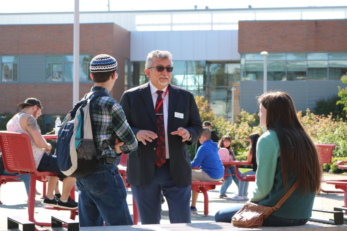 PrezSVC's tweet photo. Such a great way to kick off the new school year today at Convocation and Cardinal Kickoff! I was excited to greet our students, staff, and faculty and share the importance of building community, getting involved, and making connections with one another. #SVCCommunity #GoCards https://t.co/ghvoPWfWXs