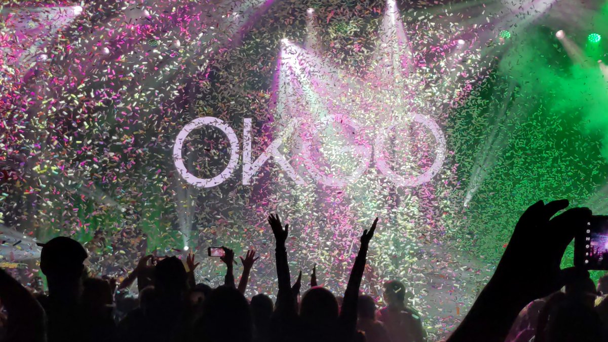 ColleenTyler17's tweet photo. Attended OK GO concert this weekend in Niagara Falls. Great music and a whole lotta confetti.  @okgo https://t.co/dSbWKs1FvF