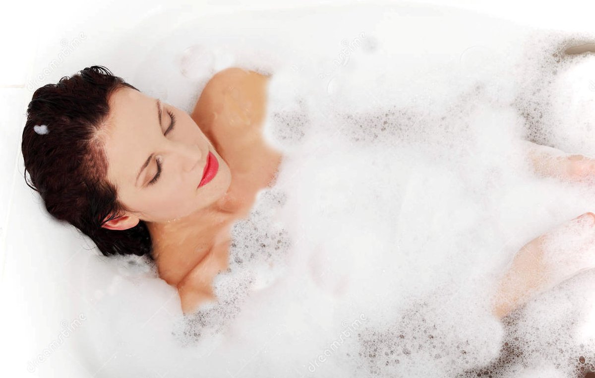 KateM_TWM's tweet photo. This girl has a bath calling her name.   
Have a relaxing evening and have a great Tuesday.   
#BeKindAlways
#KateOut https://t.co/SqcLIHnZtt