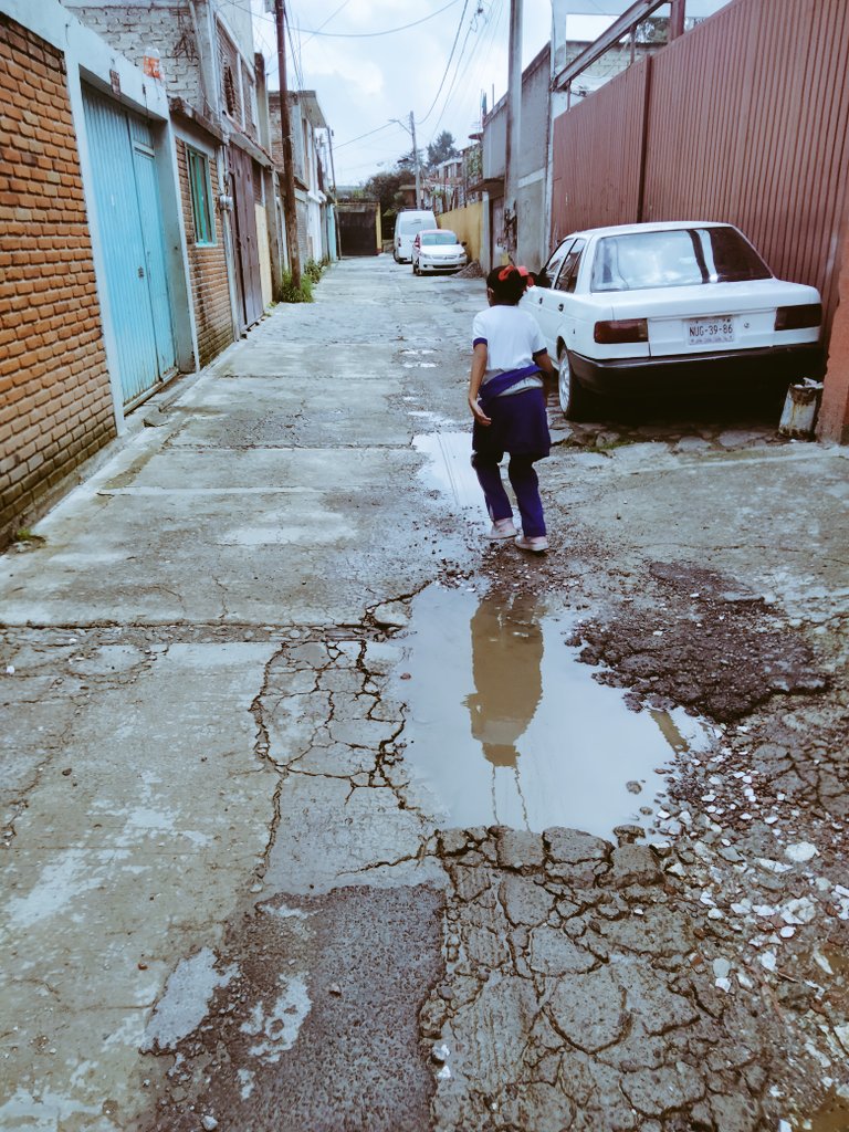 GabrielZumaya's tweet photo. #COPACO

Urge que nuestras autoridades @Claudiashein @GobCDMX @AlcaldiaAO @lialimon apliquen presupuesto para que nuestra comunidades tengan calles en buen estado. 

C. Humila y Xuchitla @SanBarAmeyalco 

c.c.p @fabiolapoblano @RicardoMonrealA @m_ebrard https://t.co/3fh0uLz5Bv