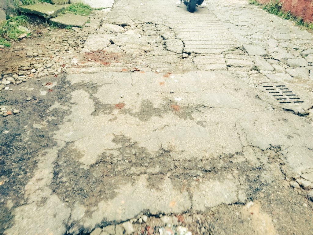 GabrielZumaya's tweet photo. #COPACO

Urge que nuestras autoridades @Claudiashein @GobCDMX @AlcaldiaAO @lialimon apliquen presupuesto para que nuestra comunidades tengan calles en buen estado. 

C. Humila y Xuchitla @SanBarAmeyalco 

c.c.p @fabiolapoblano @RicardoMonrealA @m_ebrard https://t.co/3fh0uLz5Bv